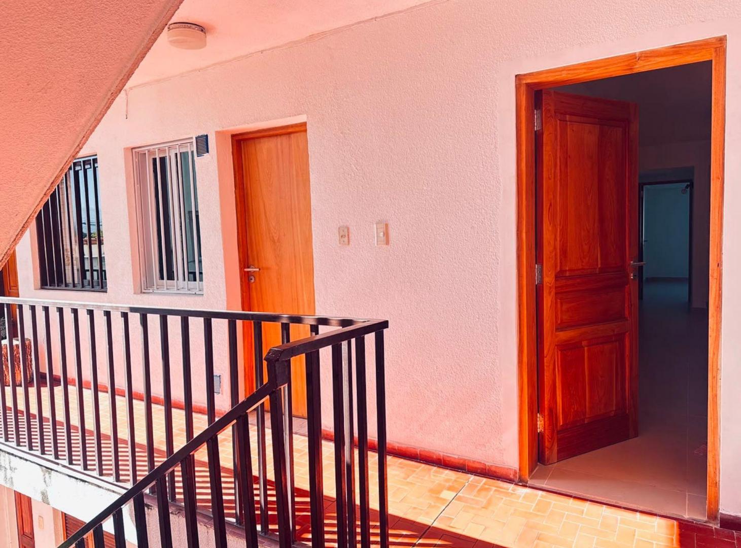 Foto de Alquiler departamento Tres Cerritos 2 dormitorios, imagen 2