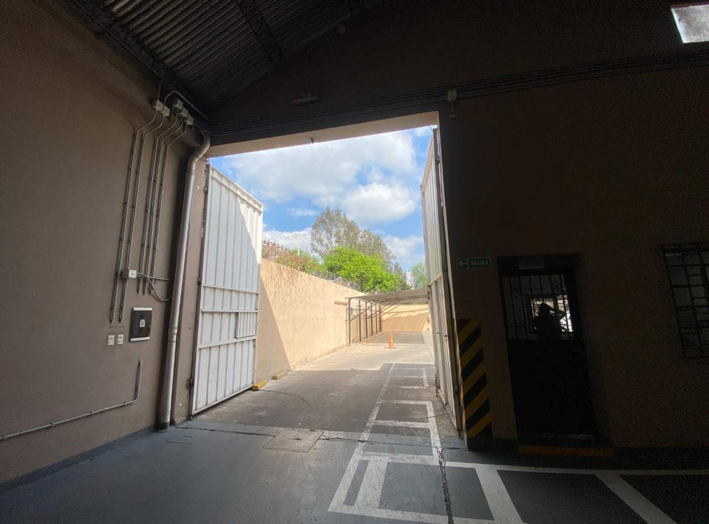 Foto de Venta terreno estacionamiento galpón Macrocentro, imagen 5