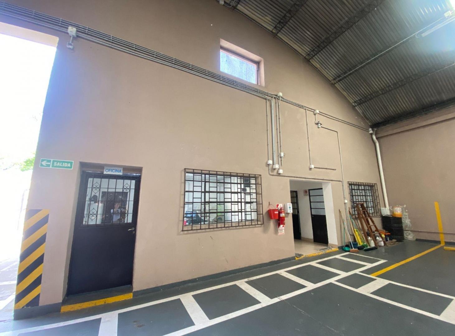 Foto de Venta terreno estacionamiento galpón Macrocentro, imagen 4
