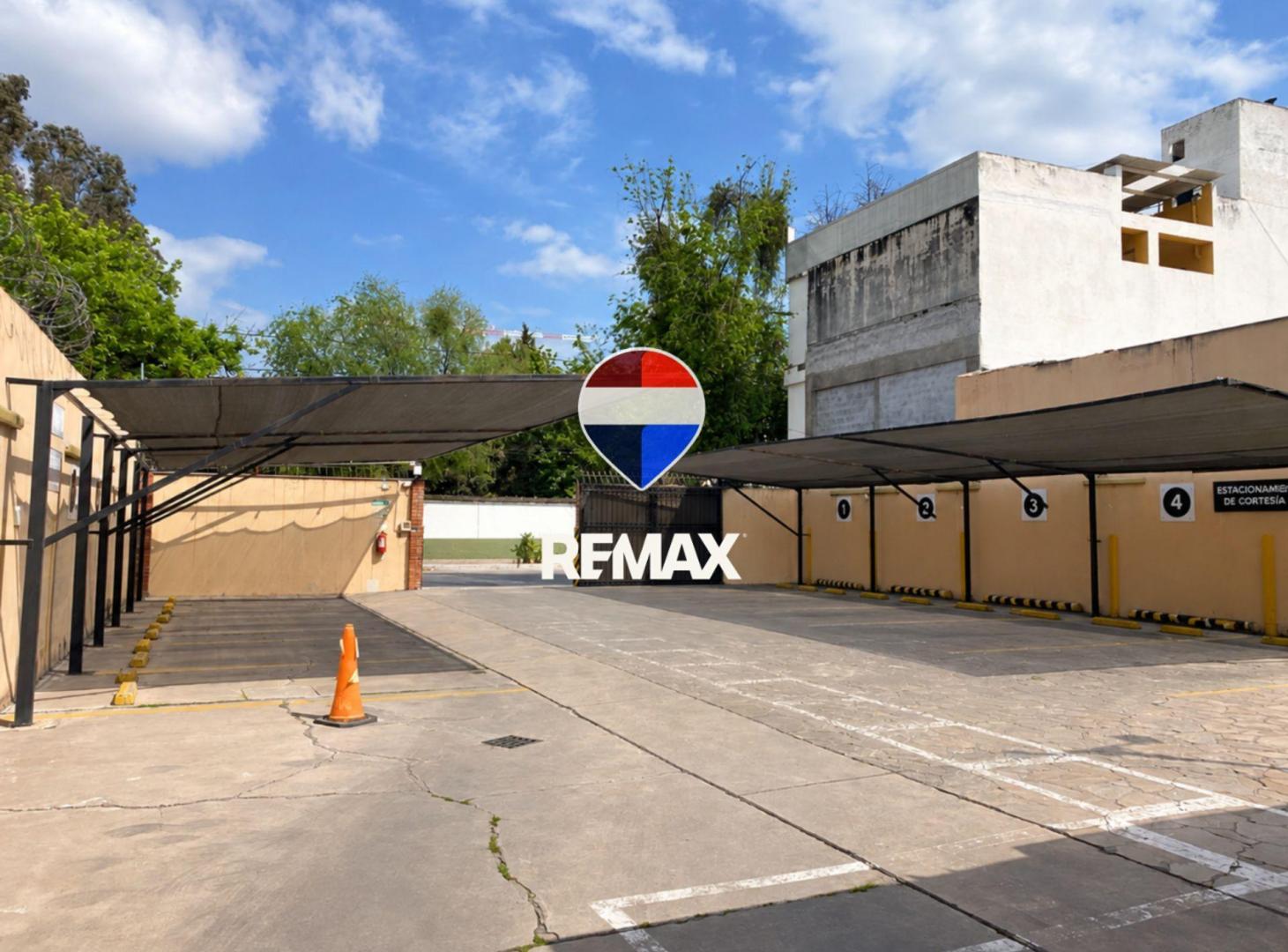 Foto de Venta terreno estacionamiento galpón Macrocentro, imagen 1