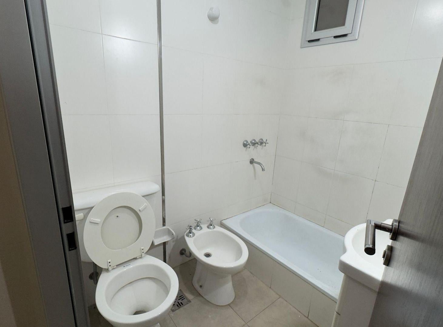 Foto de VENTA MONOAMBIENTE CON COCHERA ZONA PASEO GÜEMES, imagen 4