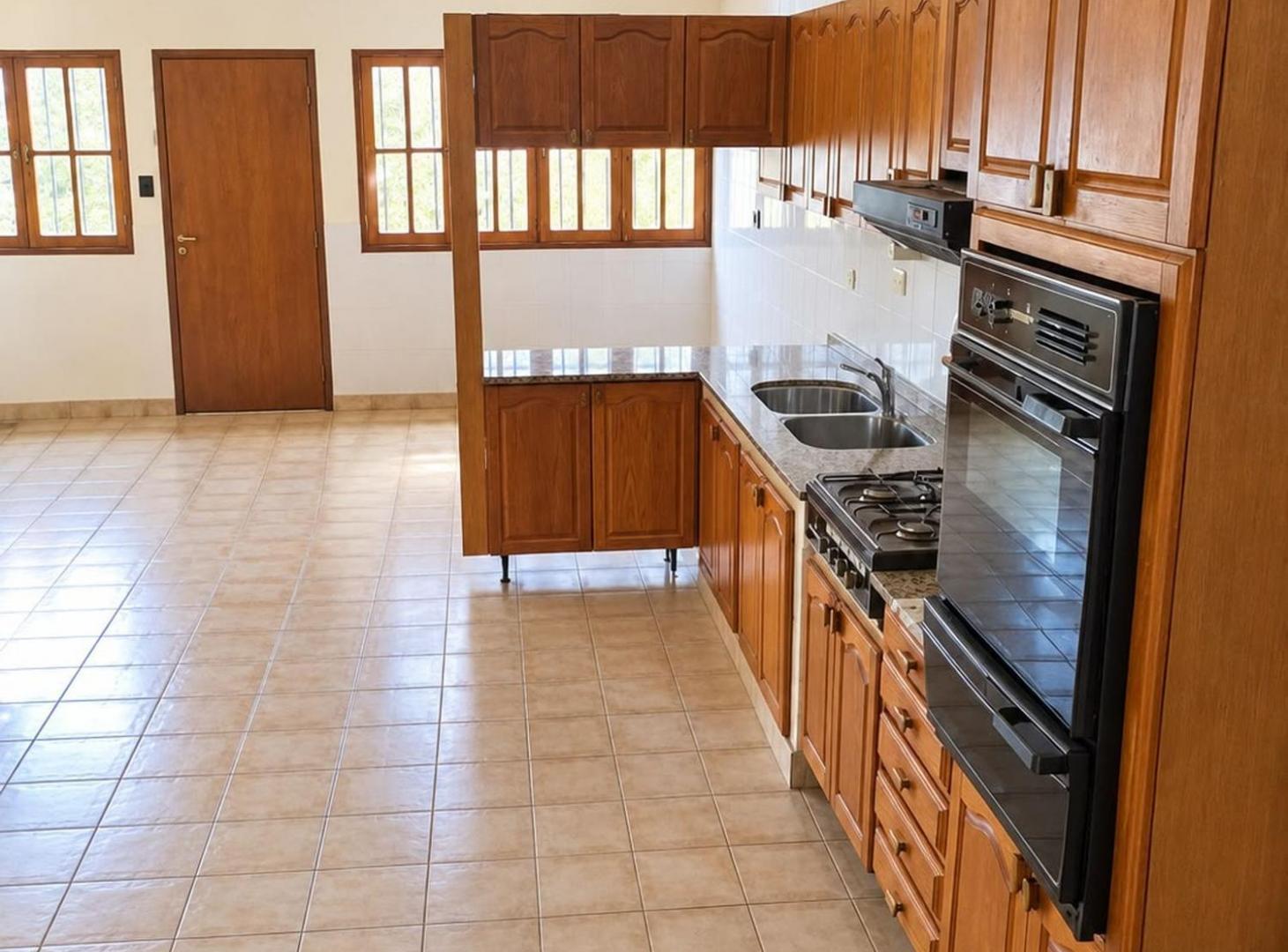 Foto de Venta Casa 2 plantas en Tres Cerritos con cochera, imagen 2