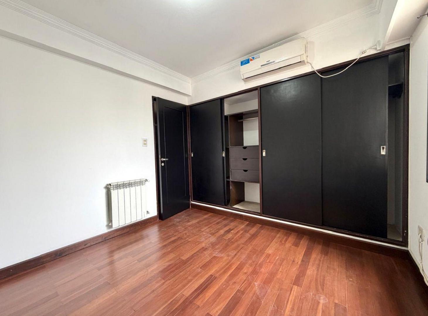 Foto de ALQUILER DEPTO 01 DORM C/ COCHERA EN AV. SARMIENTO, imagen 5
