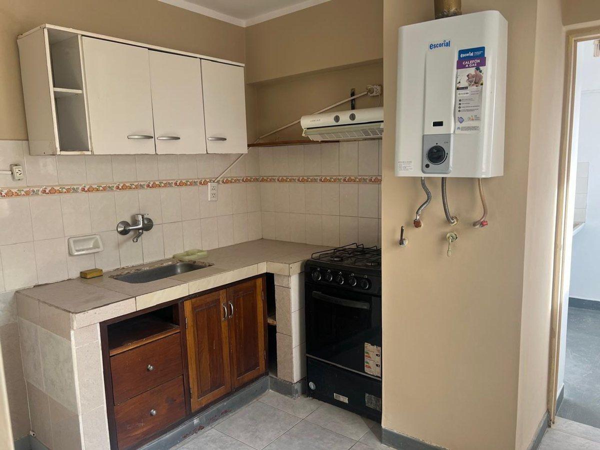 Foto de VENTA DEPARTAMENTO MACROCENTRO 4 DORMITORIOS, imagen 3
