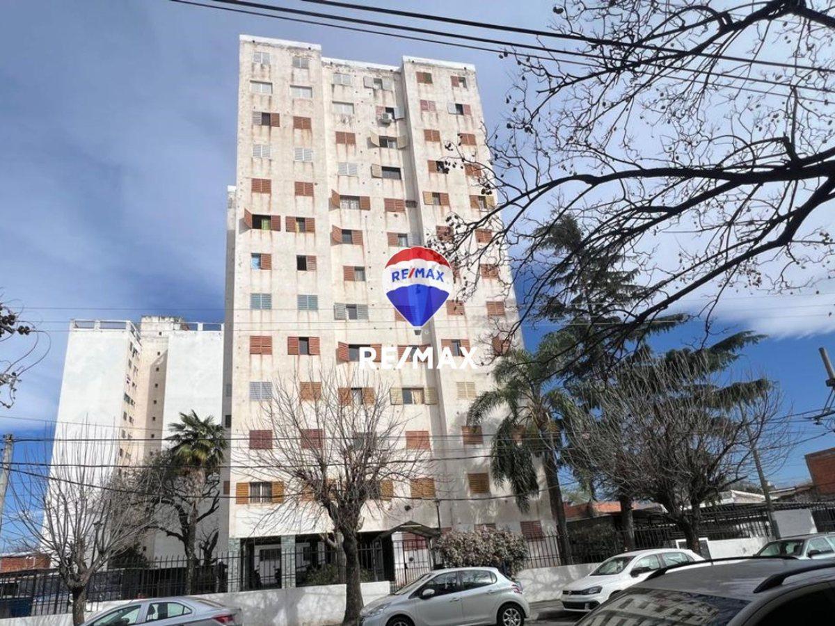 Foto de VENTA DEPARTAMENTO MACROCENTRO 4 DORMITORIOS, imagen 2
