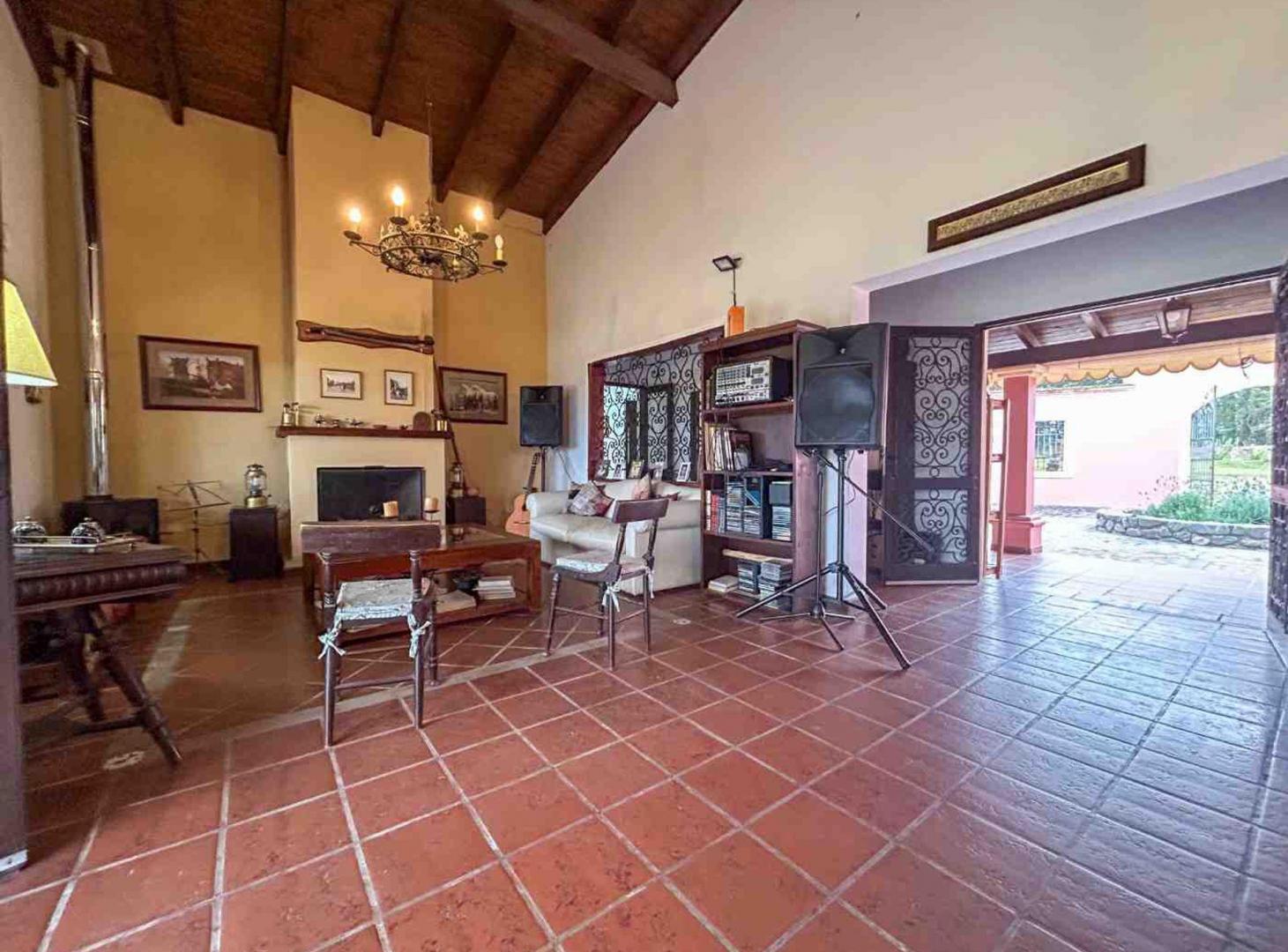 Foto de Venta casa finca 4 dormitorios 6Ha Campo Quijano, imagen 4