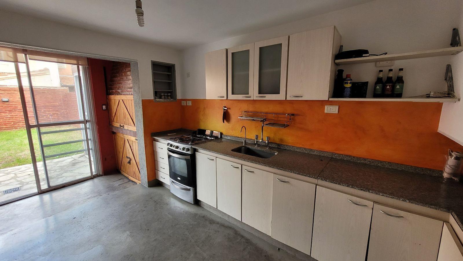 Casa Duplex en Venta Barrio Democracia Ciudad Evita