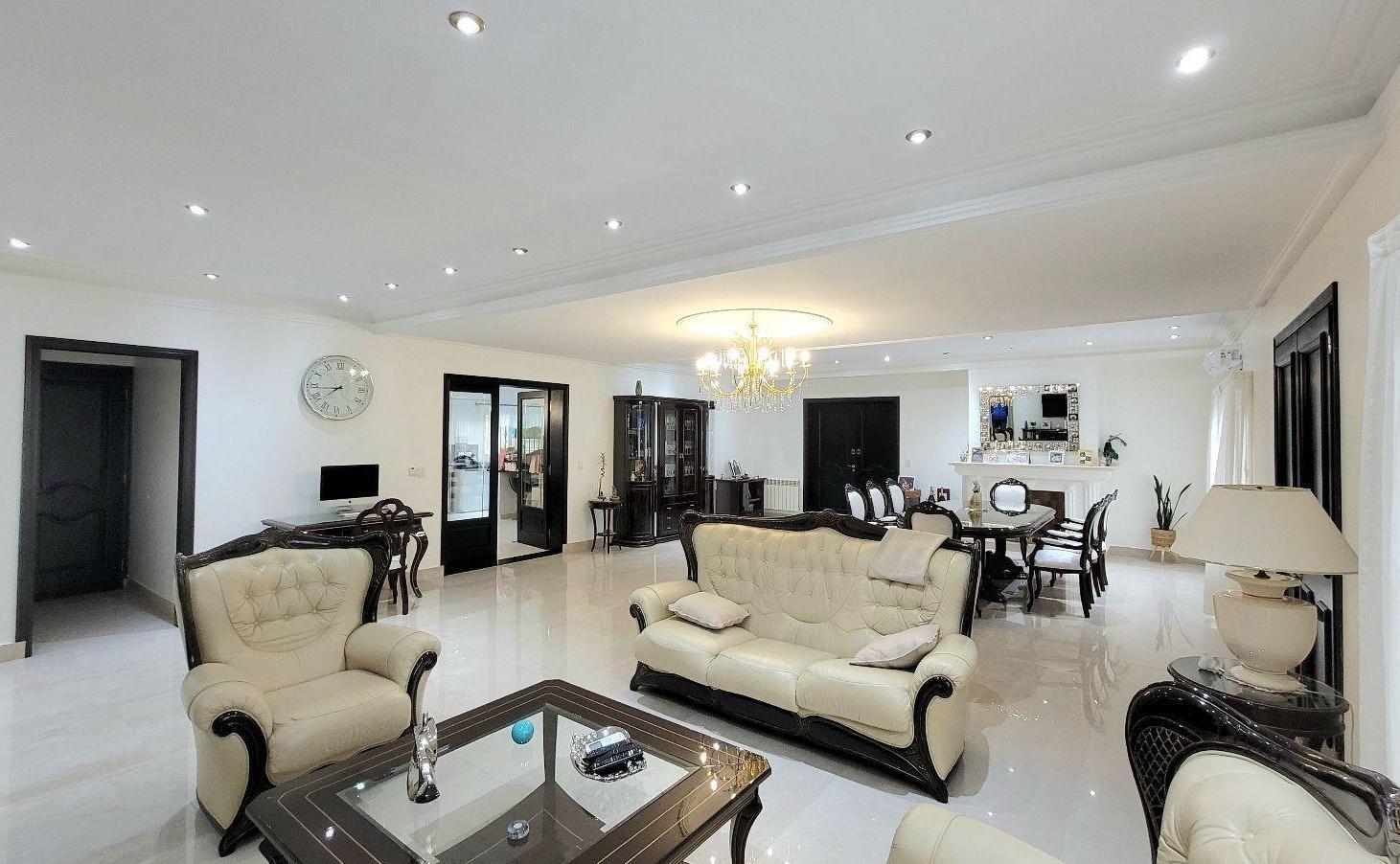 Foto de Casa Salon y Departamentos en venta en Ciudad Evita, imagen 4