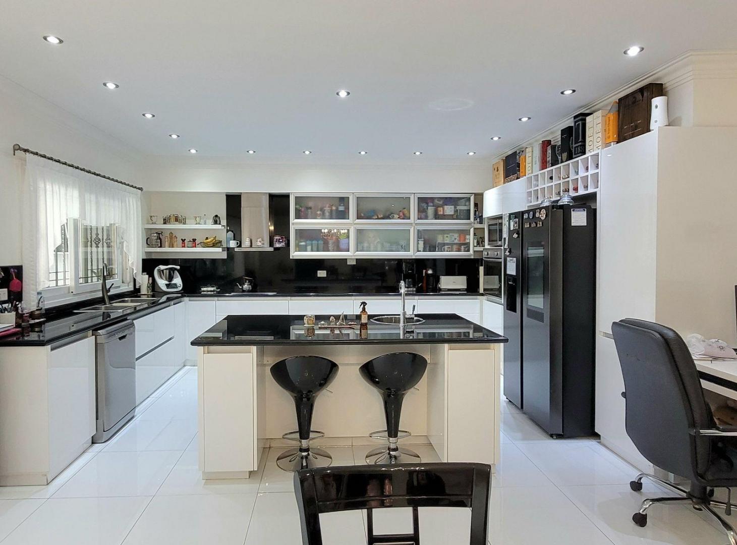Foto de Casa Salon y Departamentos en venta en Ciudad Evita, imagen 5