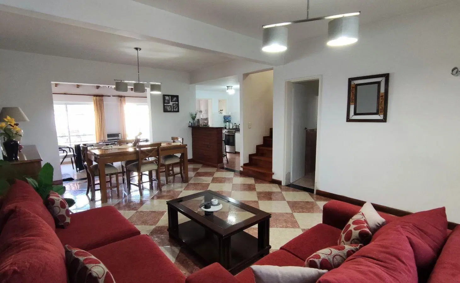 Duplex tipo Casa en Venta en Barrio Democracia 2