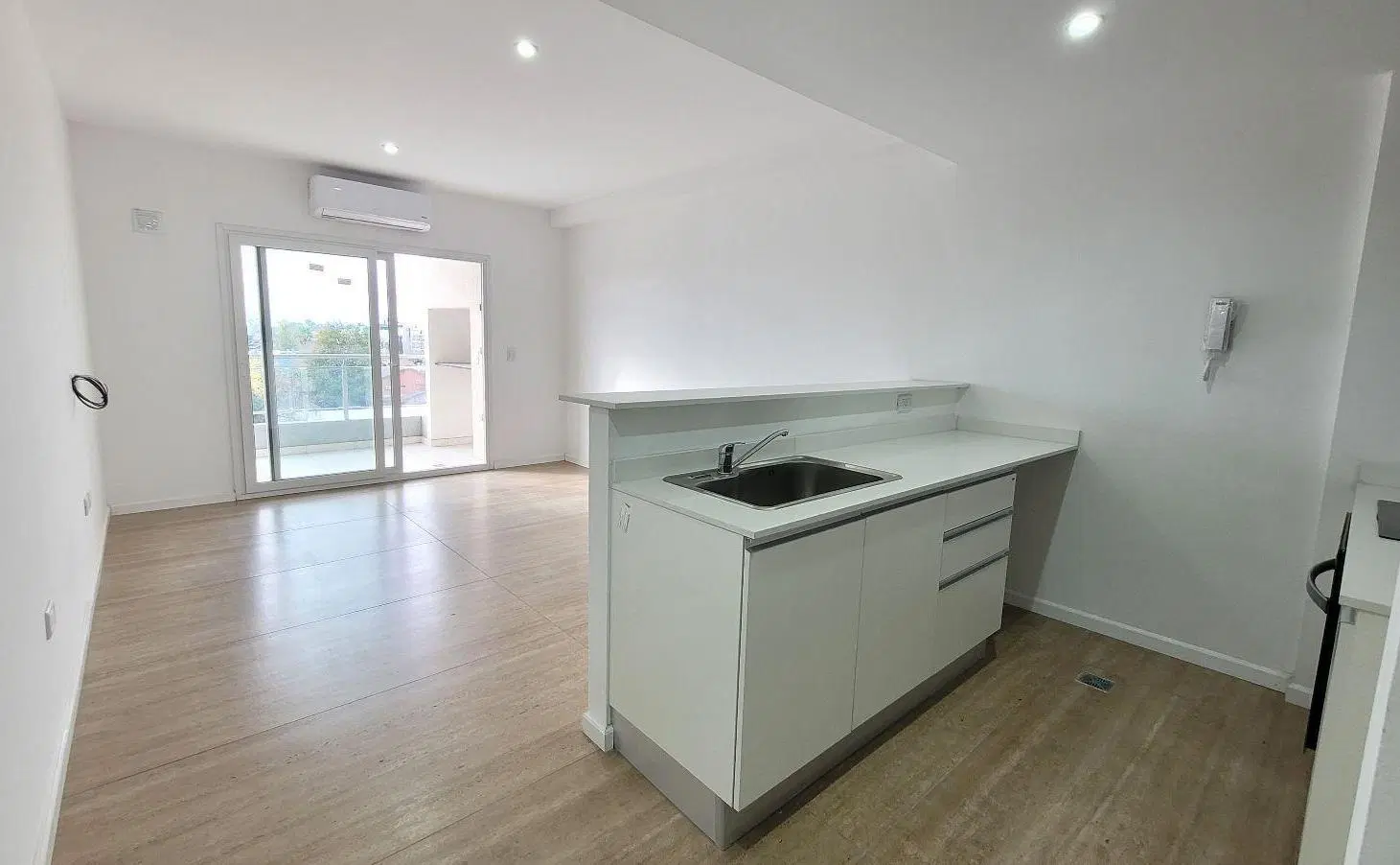Departamento en ALQUILER en CANNING CENTER 2