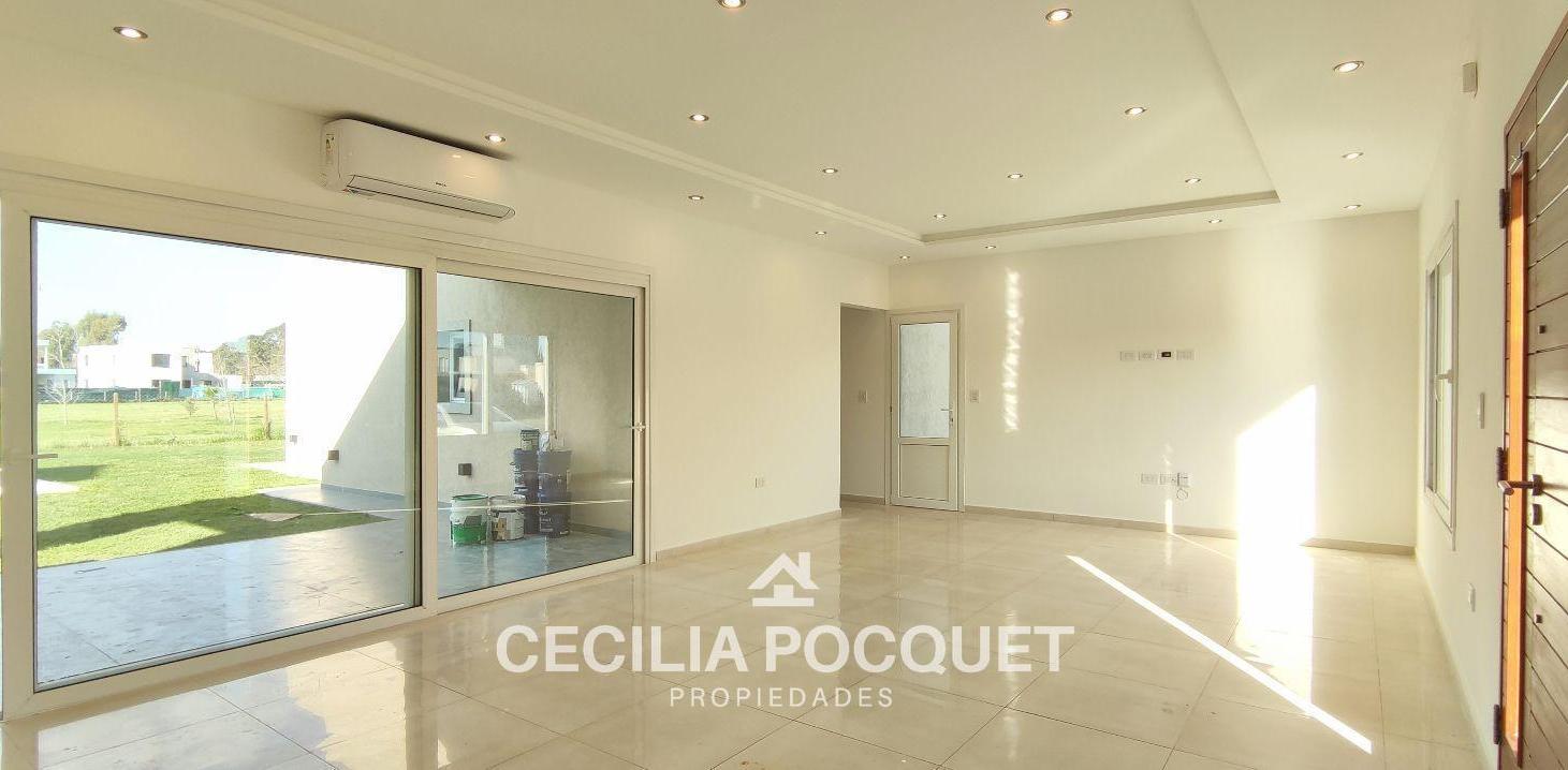 Foto de Casa en Venta Barrio Santa Ines Canning, imagen 2
