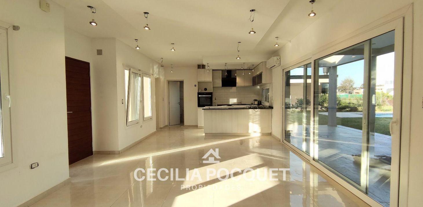 Foto de Casa en Venta Barrio Santa Ines Canning, imagen 5
