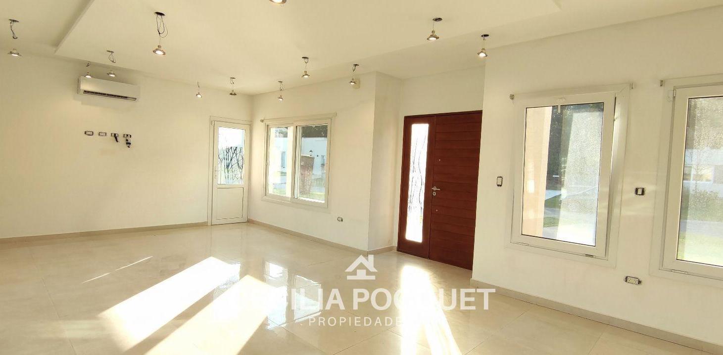 Foto de Casa en Venta Barrio Santa Ines Canning, imagen 1
