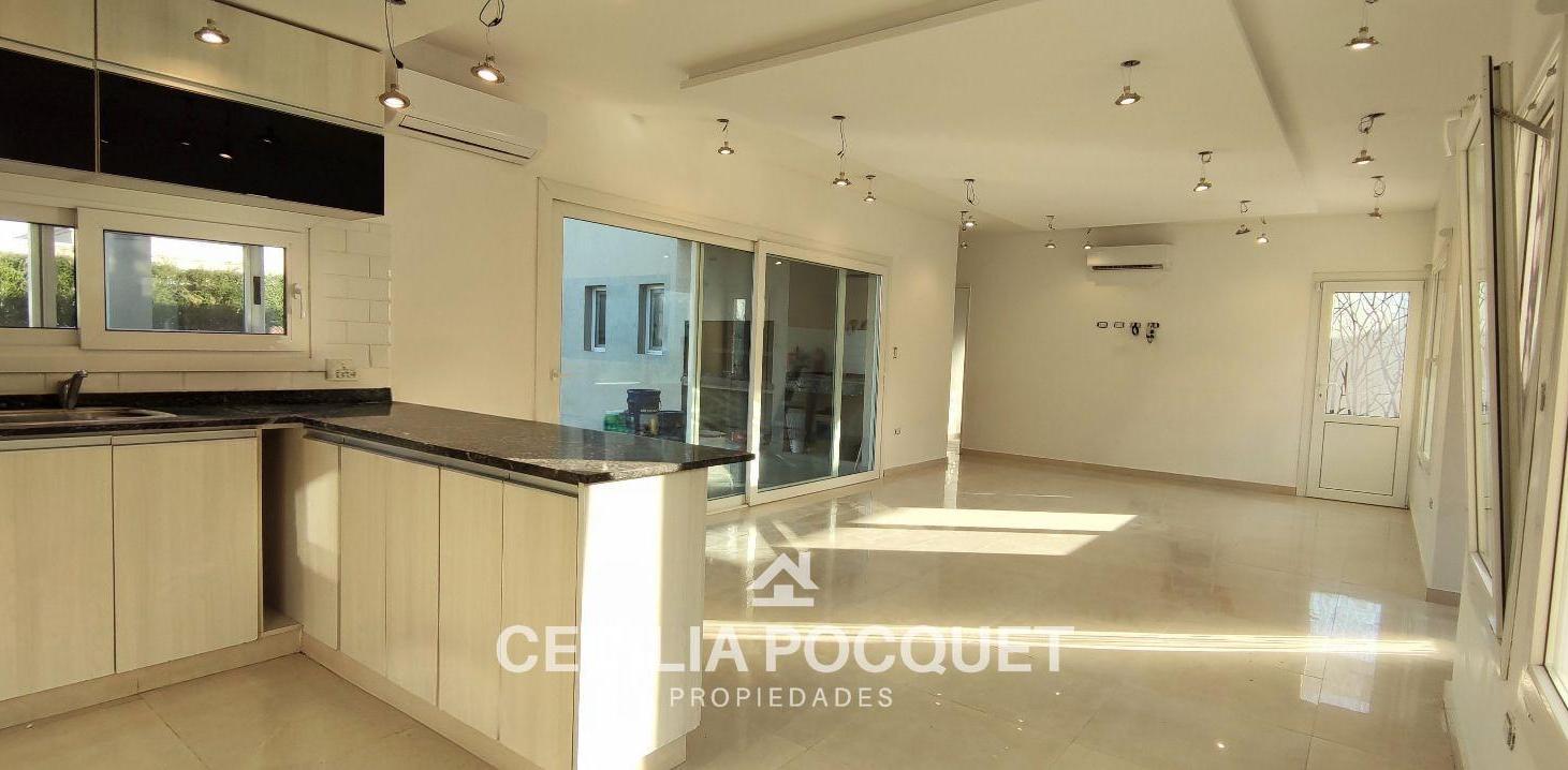 Foto de Casa en Venta Barrio Santa Ines Canning, imagen 4