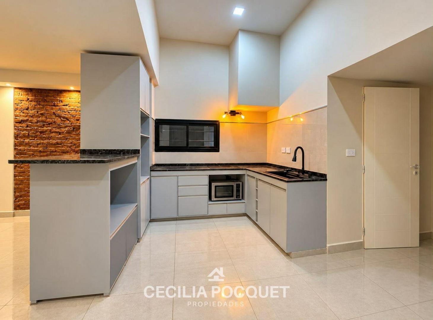 Foto de Casa en Venta en Ezeiza, imagen 1