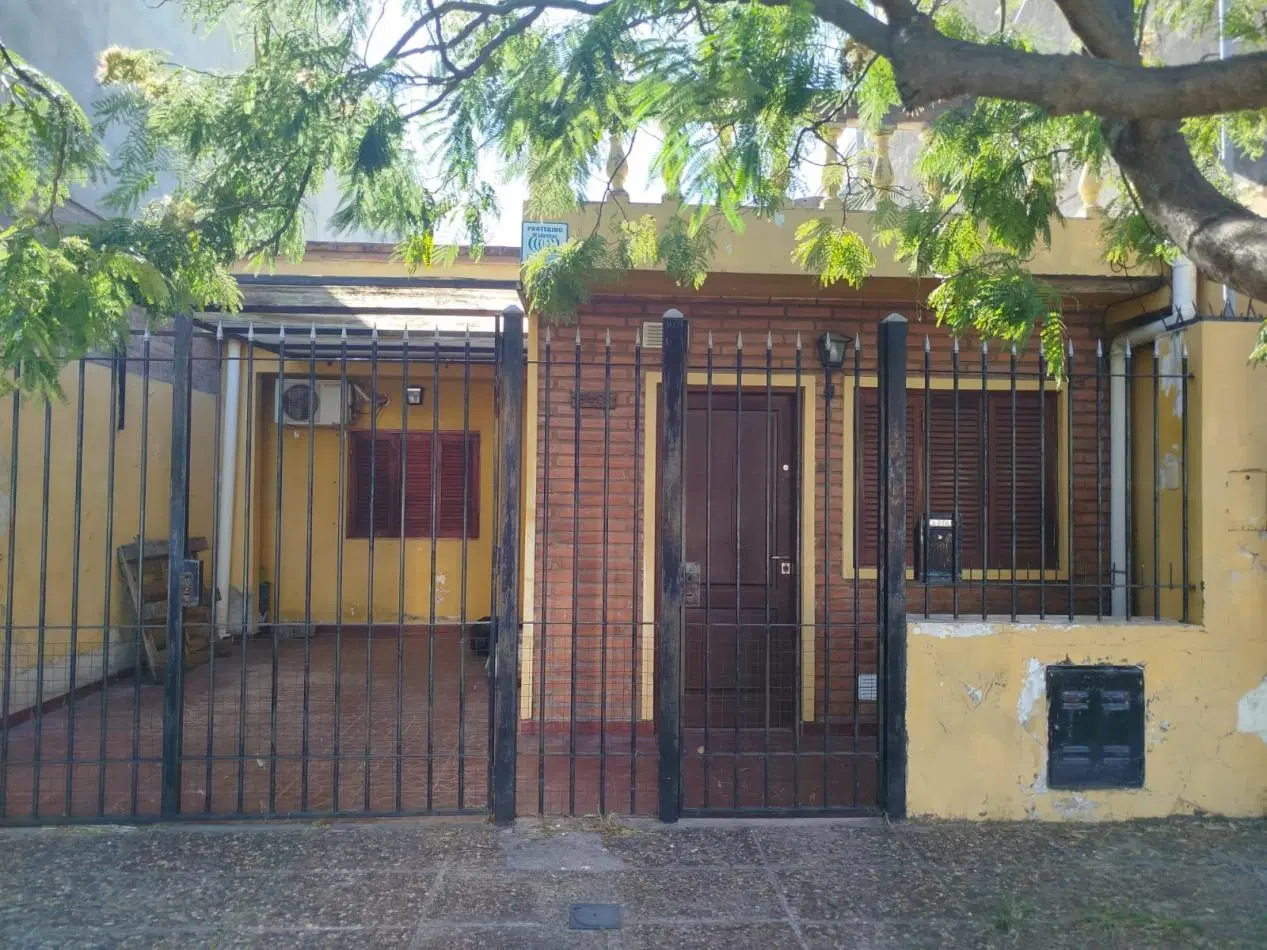 Se vende casa en San Lorenzo 6400 1