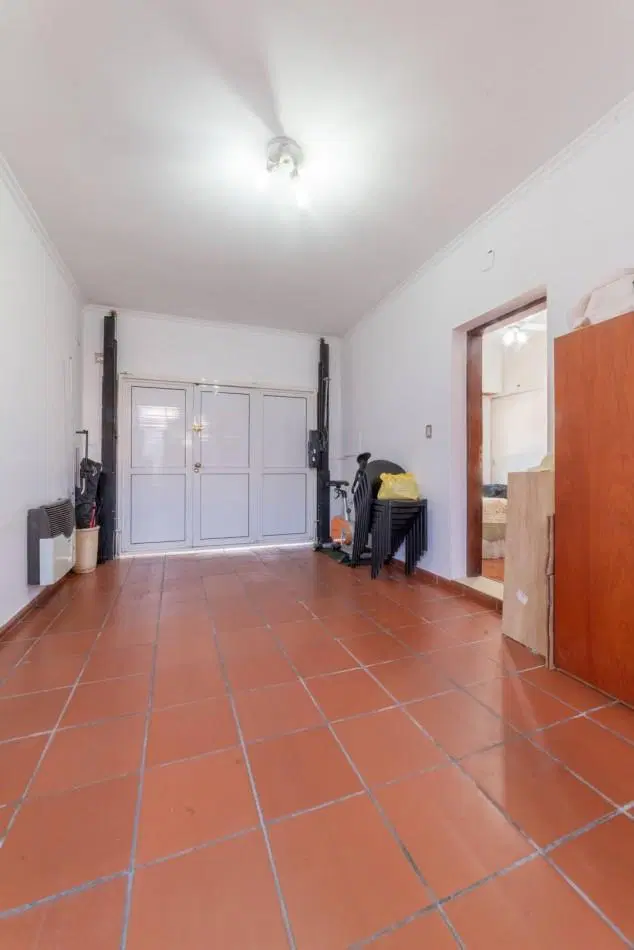 CASA A UNA CUADRA DE LA COSTANERA 4