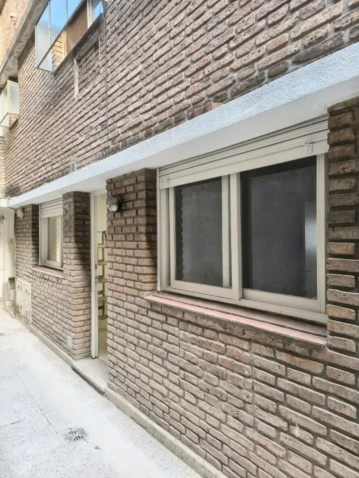 Interno en pleno centro 3