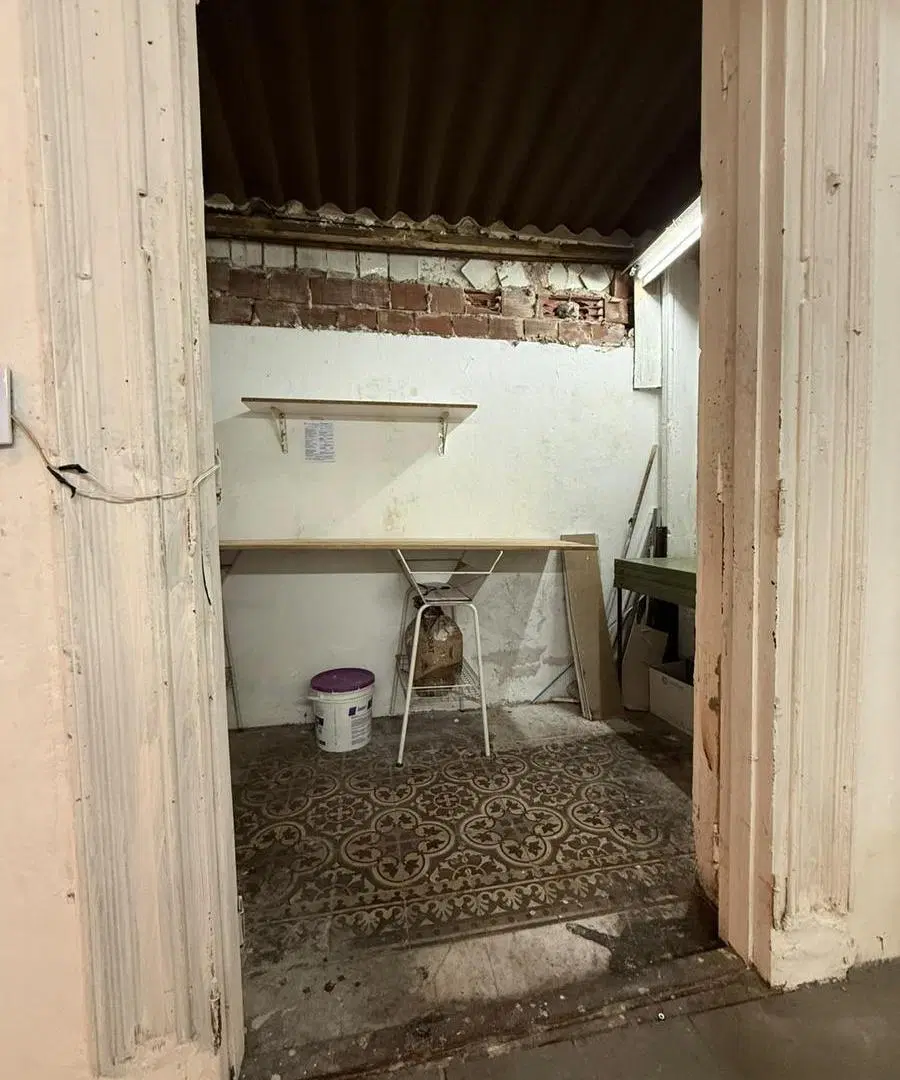 Local comercial sobre Av Cabildo 4