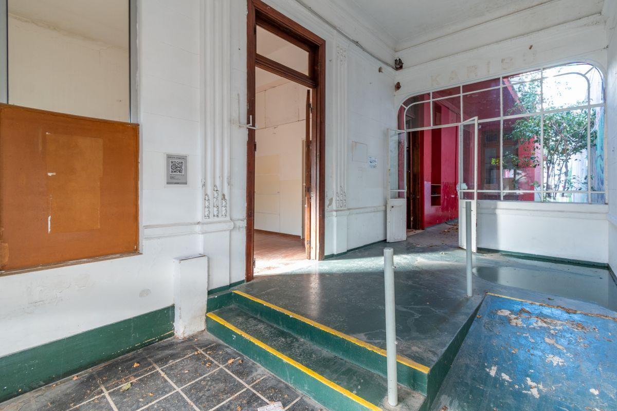 Foto de Local comercial de 260 m² con patio en alquiler en Palermo Hollywood, imagen 1