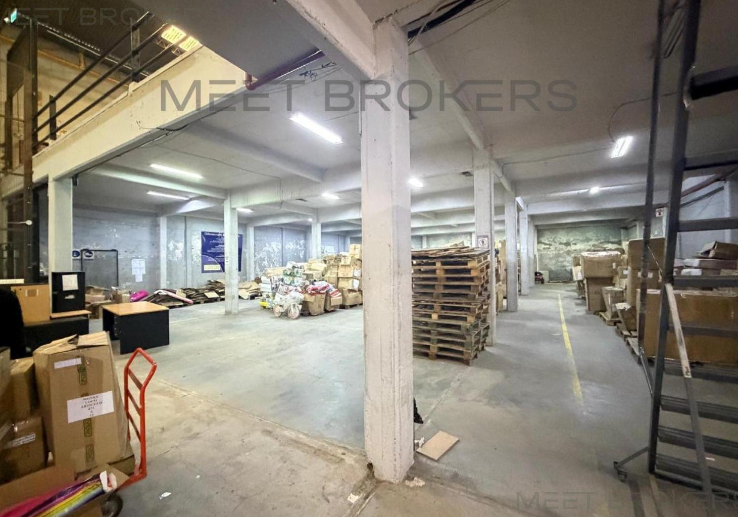 Foto de GRAN PREDIO COMERCIAL / DEPÓSITO EN ALQUILER | AV. JUJUY 1656 / INCLÁN, imagen 5