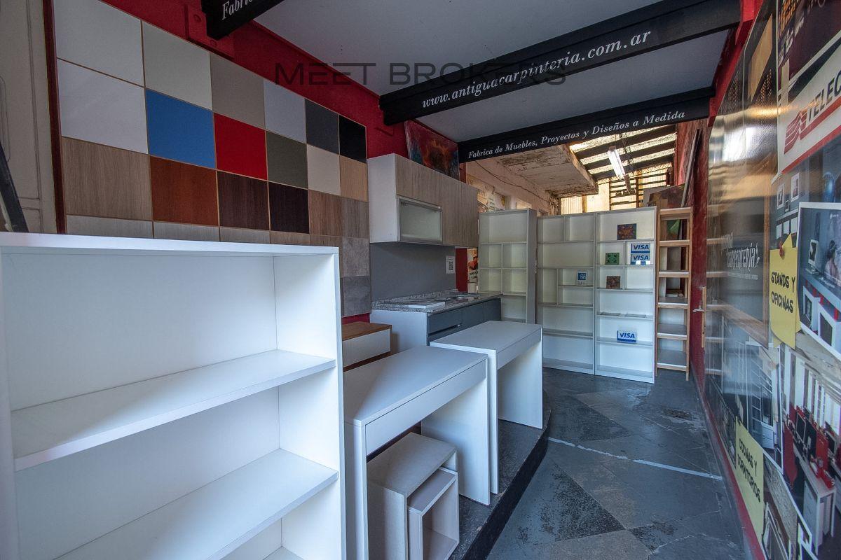 Foto de Local comercial 582 m² | Galpón | Frente a Plaza Armenia | Apto, imagen 3