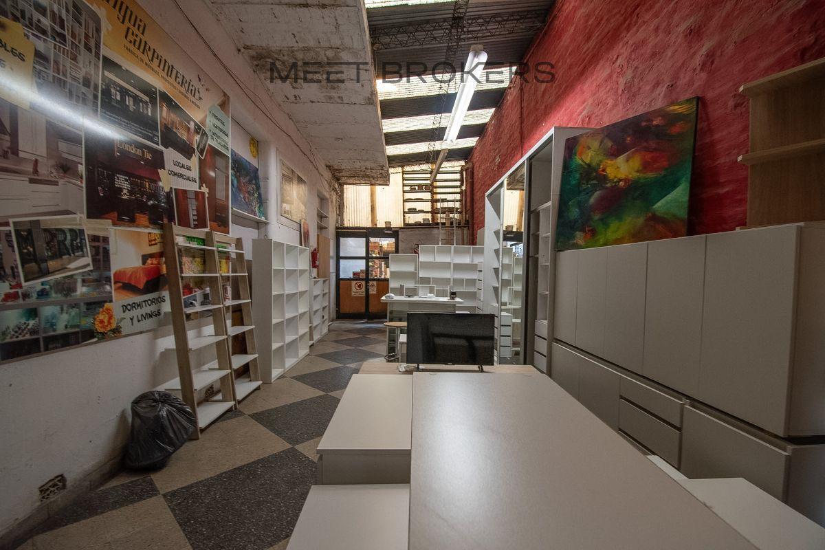 Foto de Local comercial 632 m² | Techo alto | Frente a plaza | Apto Gastronomía, imagen 2