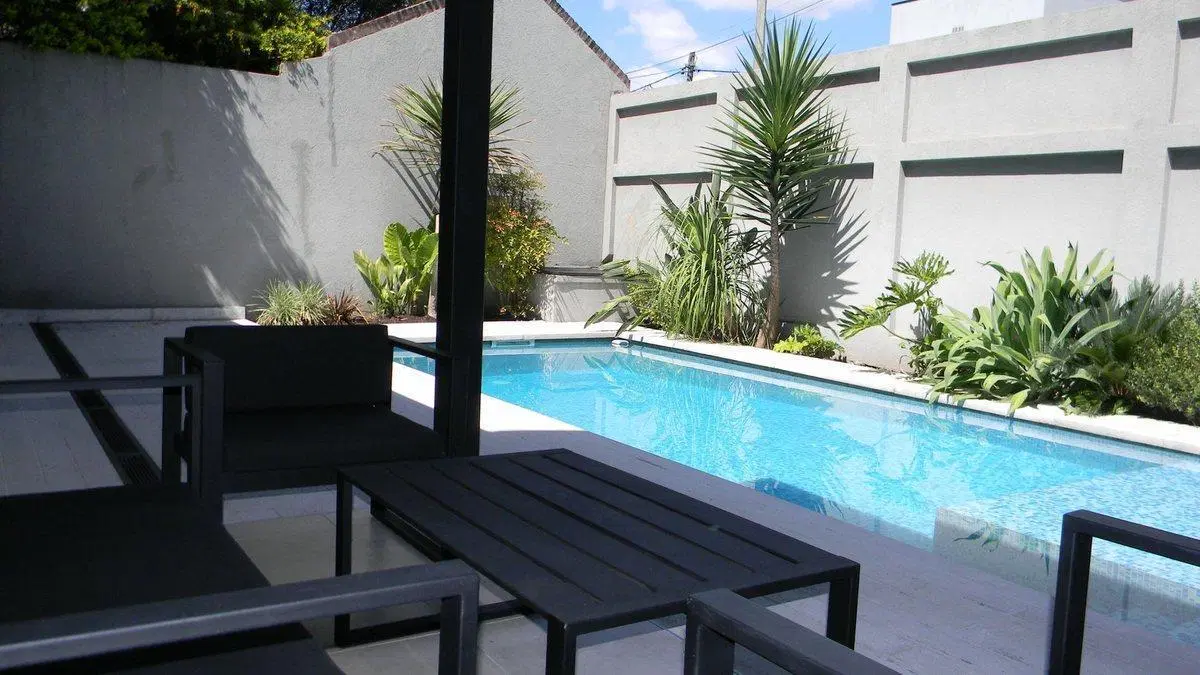 CASA PH EN HURLINGHAM 5