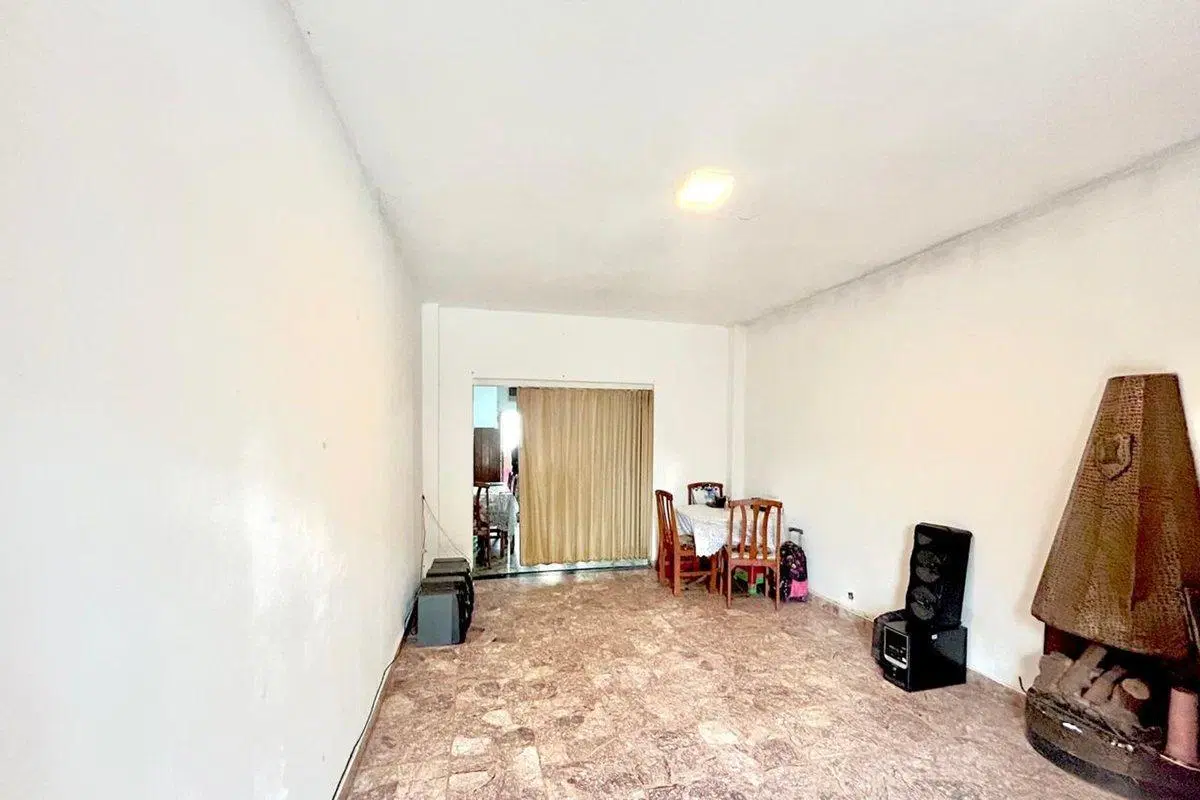 Casa en San Martín con renta activa- multifamiliar 2
