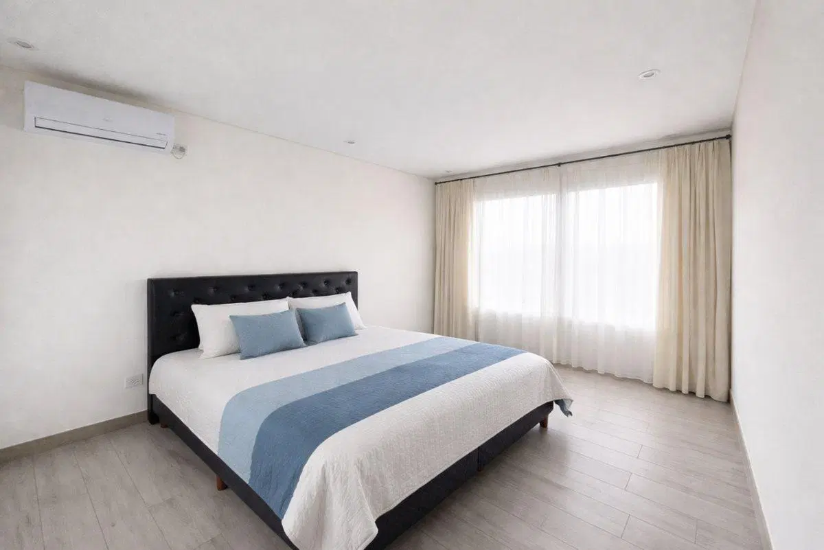 OPORTUNIDAD Casa en Venta en San Benito en 2 lotes 3