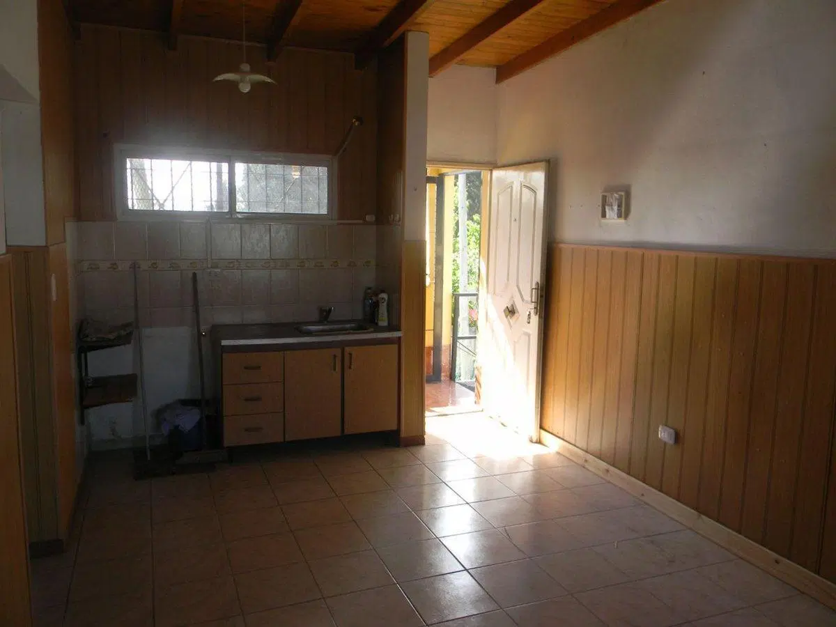 VENTA EN BLOQUE - 4 LOCALES COMERCIALES Y VIVIENDA 5
