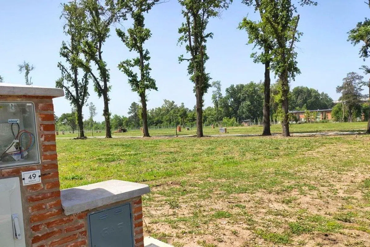 Lote en barrio La posta Pilar 19.000 + cuotas 5