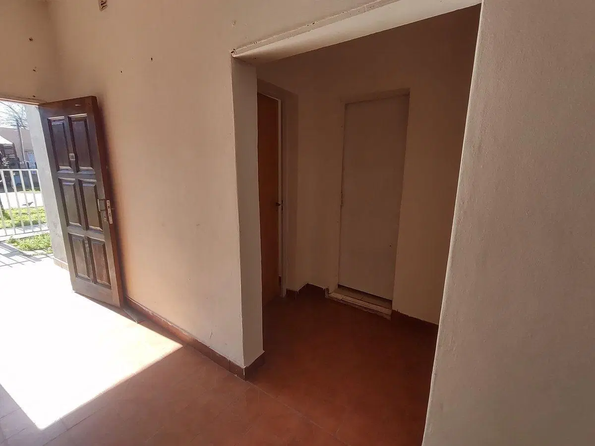 VENTA CASA 3 AMB EN JOSE C. PAZ 5