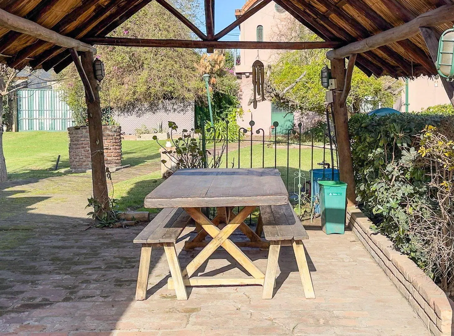 CASA DE 6 AMB - QUINCHO - PILETA - CANCHA  PADDLE 5