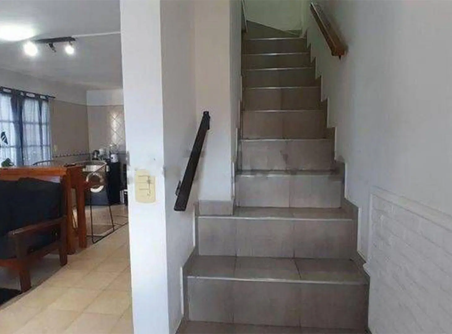 EXCELENTE DUPLEX EN JOSE C PAZ AMPLIO Y LUMINOSO 8