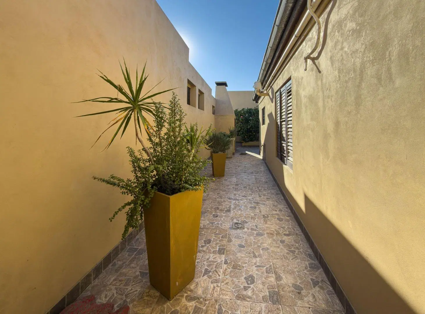 Casa Con Anexo Profesional En Lote Propio De 356m² 5