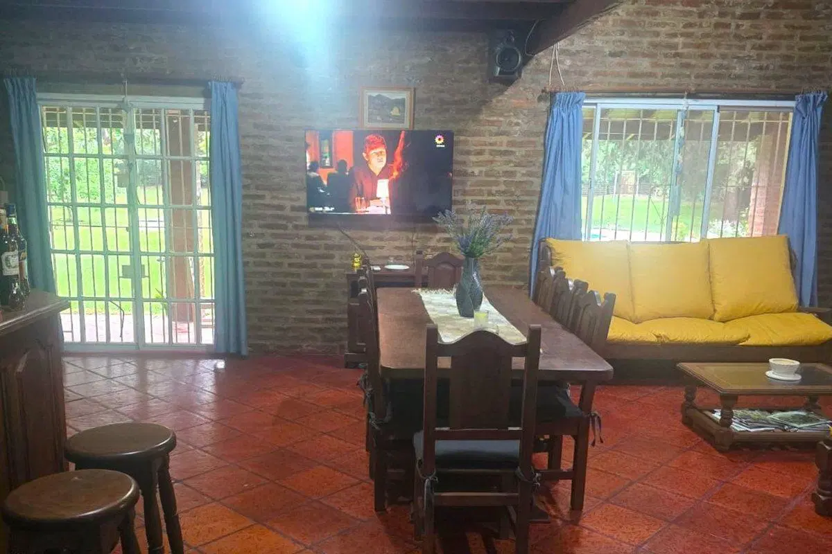 Venta de Casa Quinta en Parque Juralo + LOTE 5