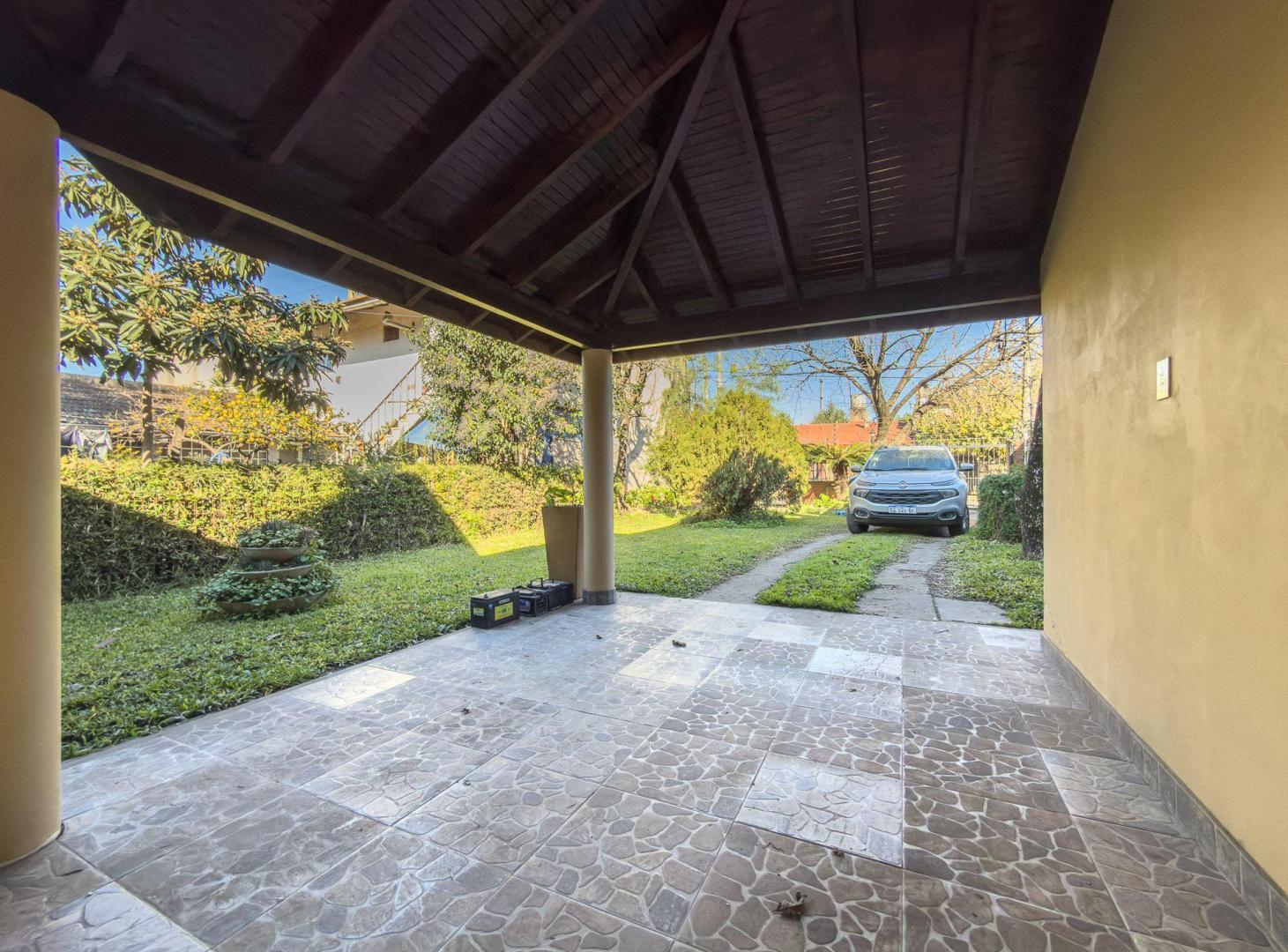 Foto de Casa Con Anexo Profesional En Lote Propio De 356m², imagen 1