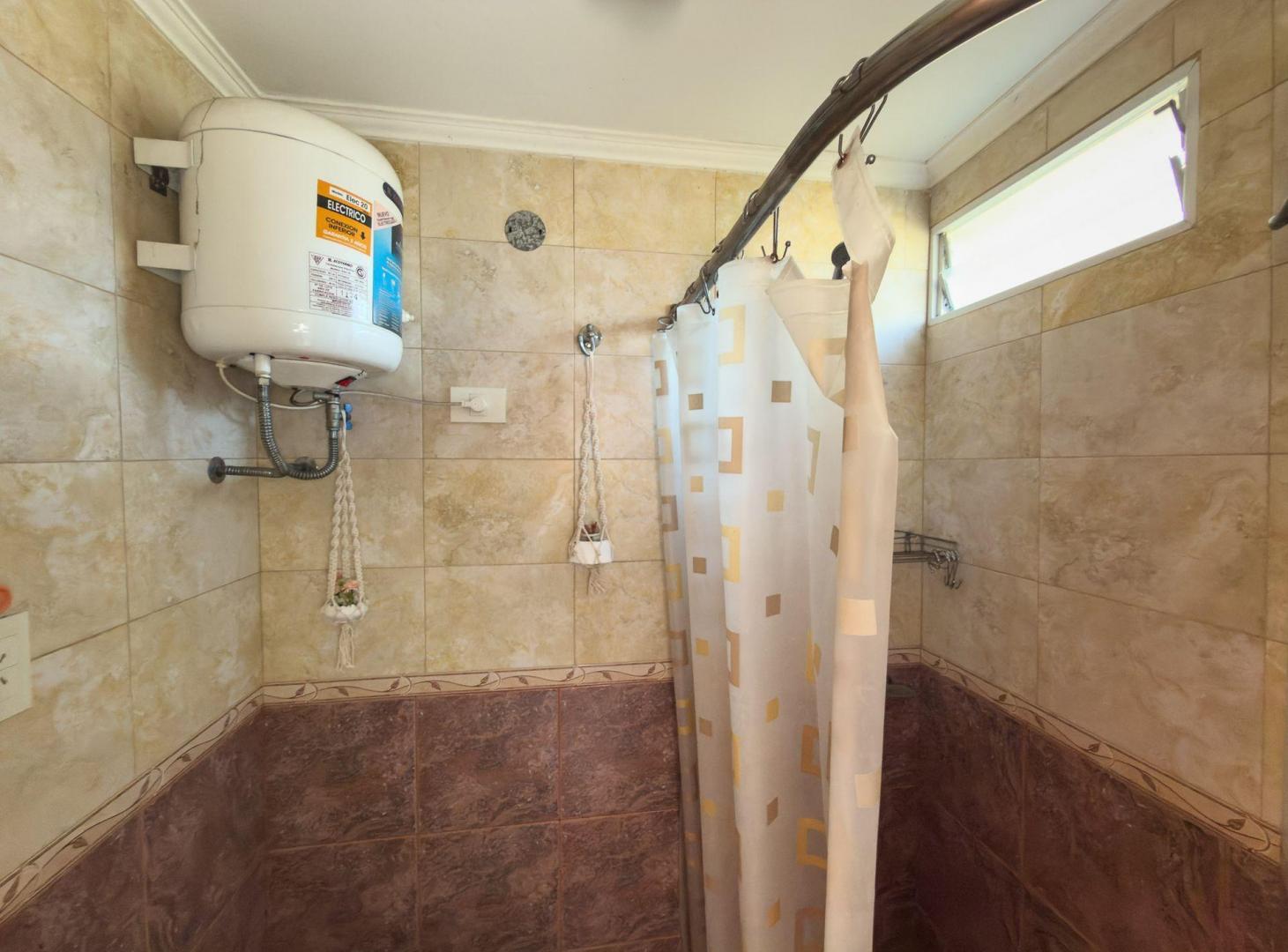 Foto de Casa Con Anexo Profesional En Lote Propio De 356m², imagen 5