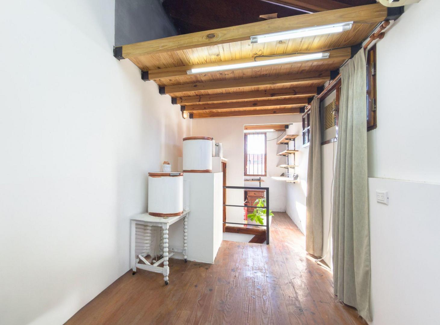 Foto de Casa Con Anexo Profesional En Lote Propio De 356m², imagen 3