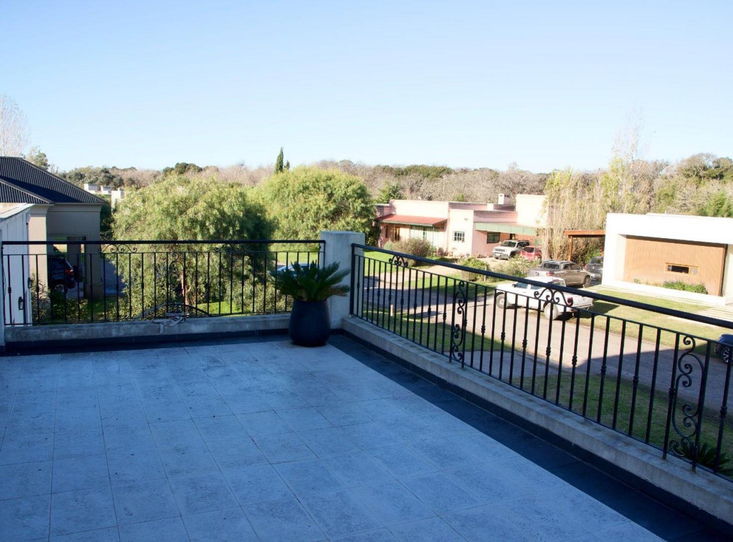 Foto de Casa de categoría en La Elina – Comarca de Luján, imagen 3