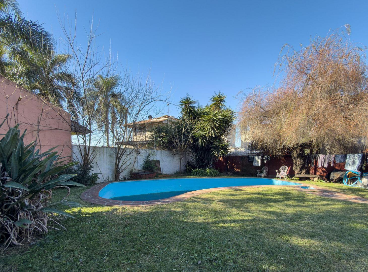 Foto de CASA QUINTA - LOTE DE 928 M² CON PILETA, imagen 2