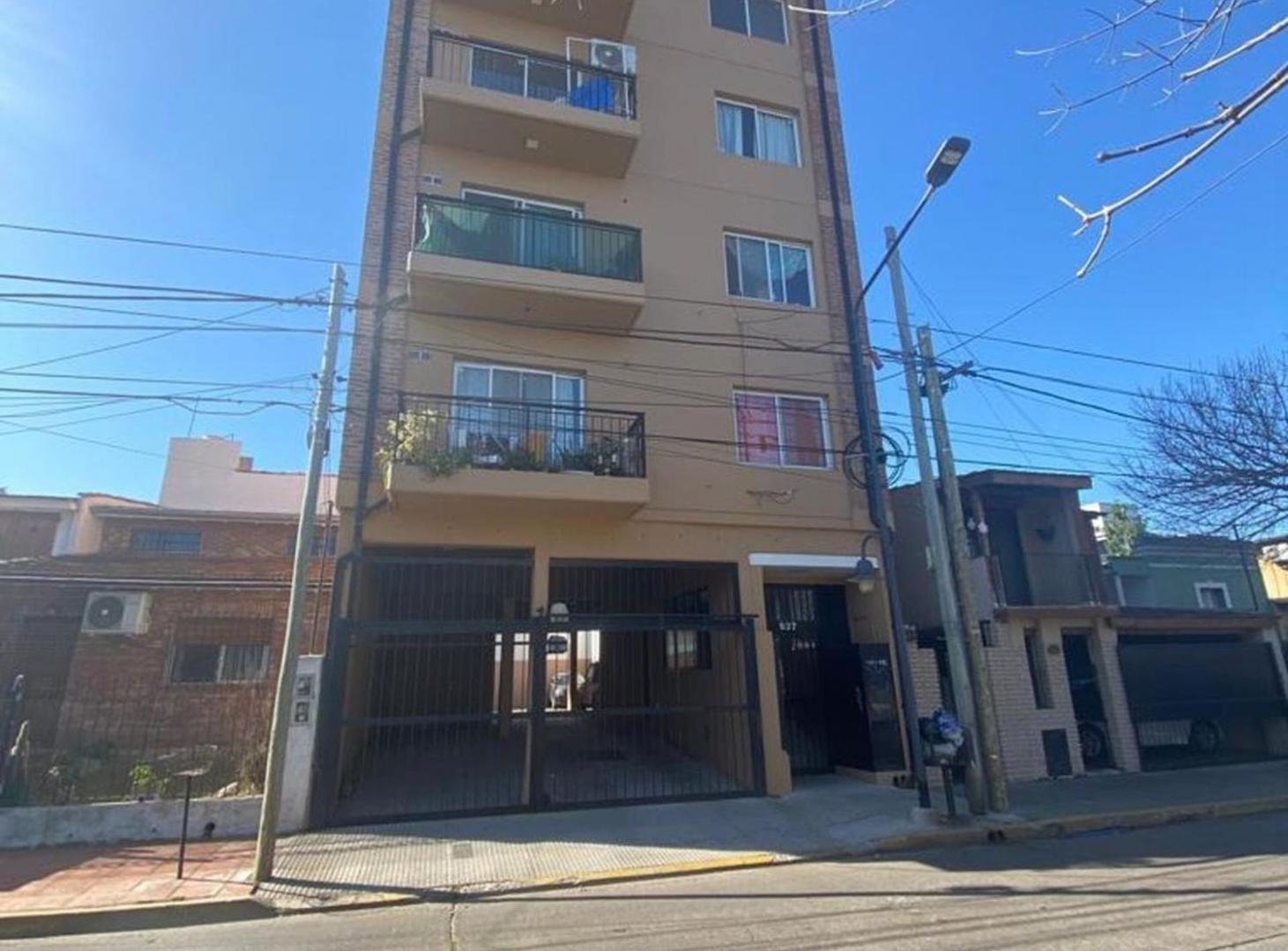 Foto de DEPARTAMNETO EN VENTA EN TIGRE CENTRO, imagen 1