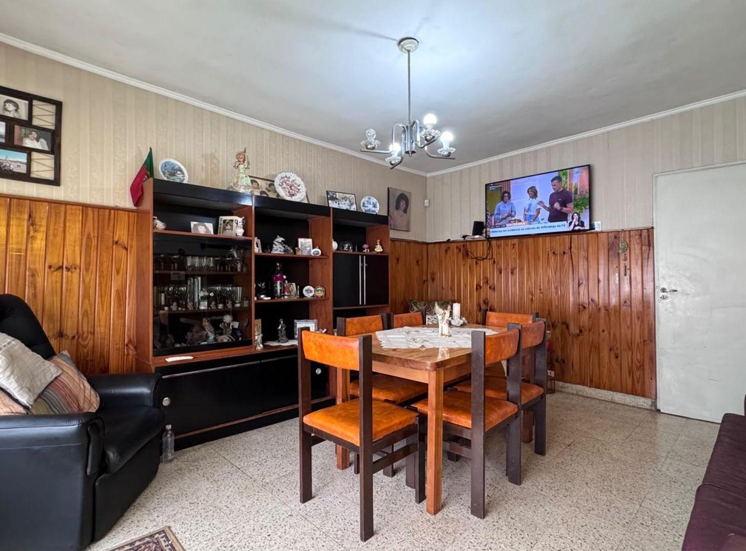 Foto de venta casa de 4 ambientes mas dpto de 2 ambientes, imagen 2