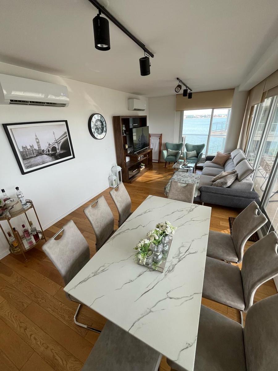 Departamento en de 2 dormitorios en Venta con vista al Rio