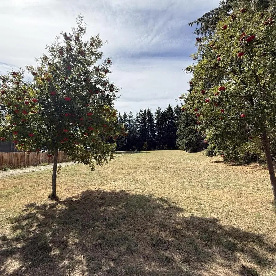 Terreno en venta, Barrio Cerrado con acceso al lago 4