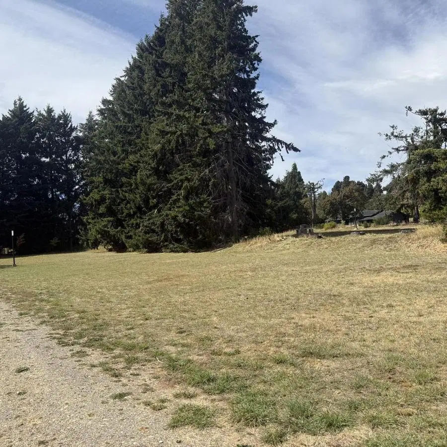 Terreno en venta, Barrio Cerrado con acceso al lago 2