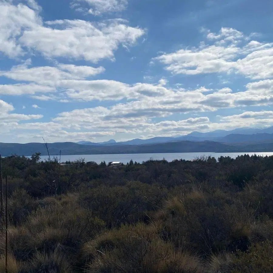 LOTE DE 3049 M2 CON VISTA AL NAHUEL HUAPI 4