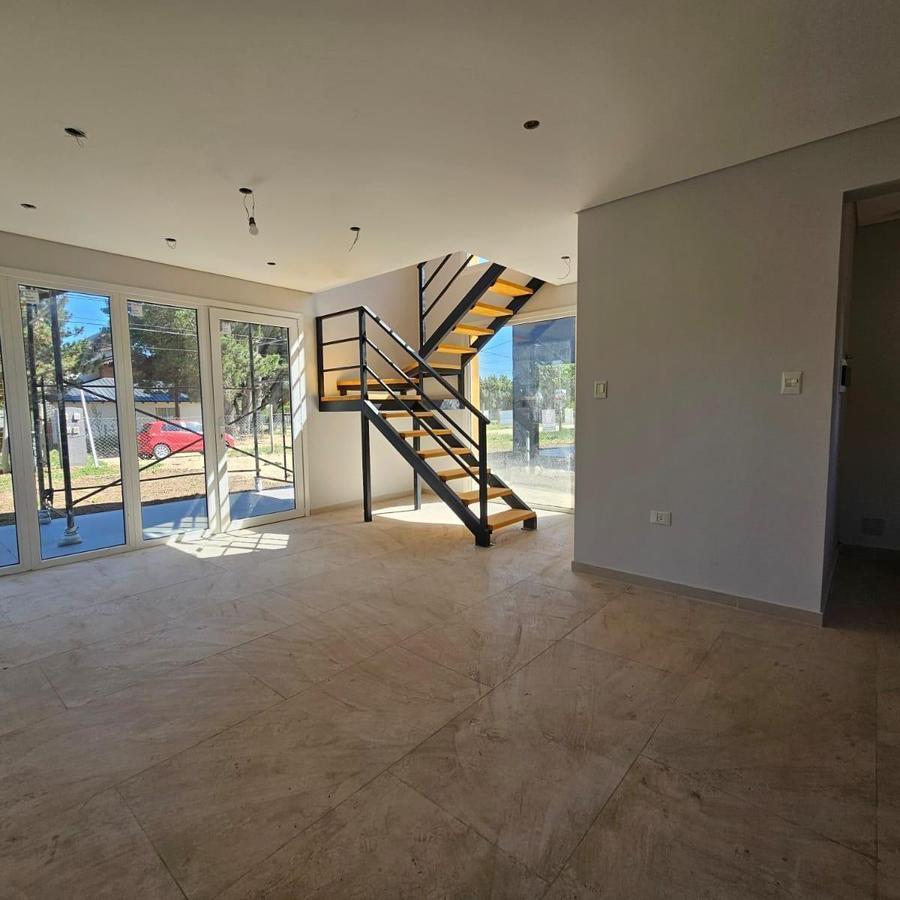Foto de Casa en Venta - DINA HUAPI - APTO CREDITO, imagen 2